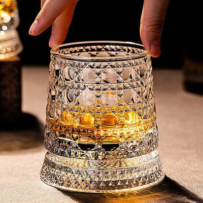 Drehender Kristall-Whiskybecher | GLASORA